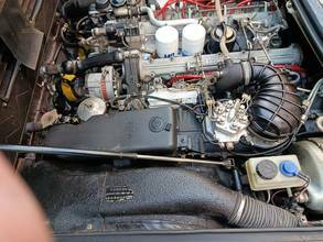 Thumbnail von Ferrari 412i - Modèle suisse avec boîte de vitesses manuelle à 5 rapports