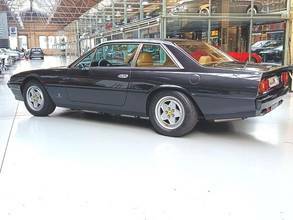 Thumbnail von Ferrari 412i - Modèle suisse avec boîte de vitesses manuelle à 5 rapports