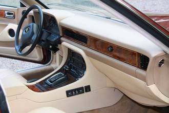 Thumbnail von Jaguar XJ40 Soverein avec 3 ans de garantie, immatriculation H