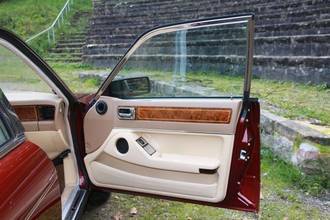 Thumbnail von Jaguar XJ40 Soverein avec 3 ans de garantie, immatriculation H