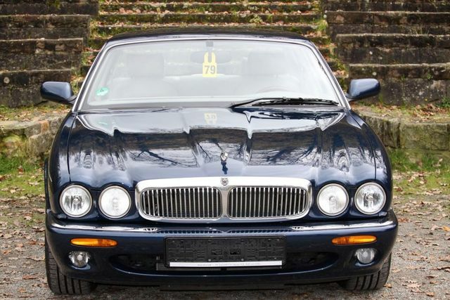 Jaguar XJ 4.0 Sovereign 3 ans de garantie