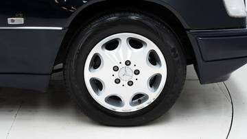 Thumbnail von Mercedes-Benz E200 Cabriolet '95