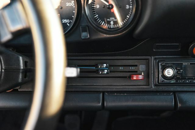 Thumbnail von ポルシェ 911 2.7L S タルガ、カレラ 3.0L エンジン搭載