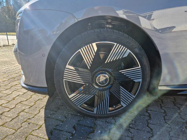 Thumbnail von Rolls-Royce Spectre