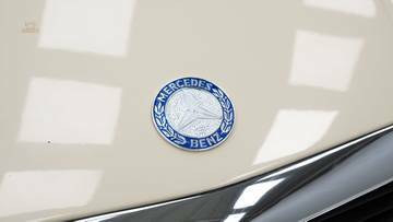 Thumbnail von Mercedes-Benz 380 SL + hardtop '82