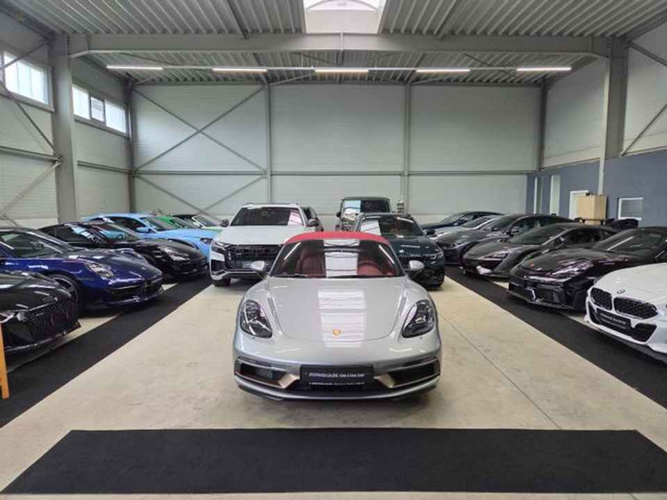 ポルシェ・ボクスター 4.0 25周年／バックカメラ／シート通気/*676€