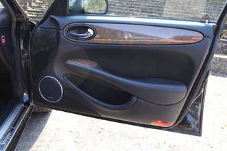 Thumbnail von Jaguar Daimler Super V8 versione lunga 3 anni di garanzia