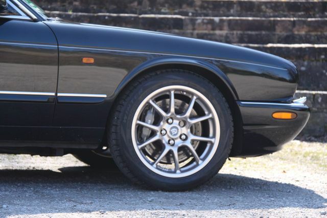 Thumbnail von Jaguar Daimler Super V8 Langversion  3 Jahre Garantie