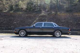 Thumbnail von Jaguar Daimler Super V8 versione lunga 3 anni di garanzia