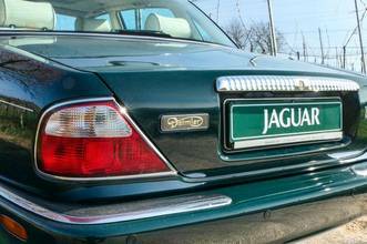 Thumbnail von Jaguar Daimler V8 versione lunga 3 anni di garanzia