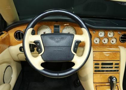 Thumbnail von Bentley Azure Cabrio