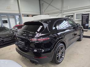 Thumbnail von Porsche Porsche Cayenne/Reverse camera/Pano/air suspension/*480€