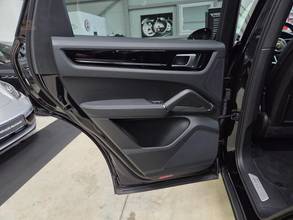 Thumbnail von Porsche Porsche Cayenne/Reverse camera/Pano/air suspension/*480€