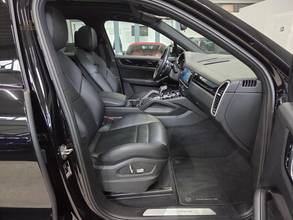 Thumbnail von Porsche Porsche Cayenne/Reverse camera/Pano/air suspension/*480€