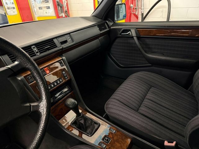 Thumbnail von Mercedes-Benz 250 5 Zylinder TurboDiesel