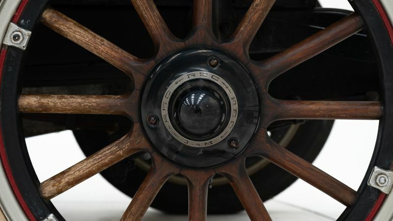 Thumbnail von REO 6C cabriolet ouvert '22