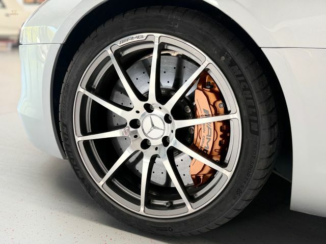Thumbnail von Mercedes-Benz SLS AMG Roadster en céramique, sans accident, B&O, carbone