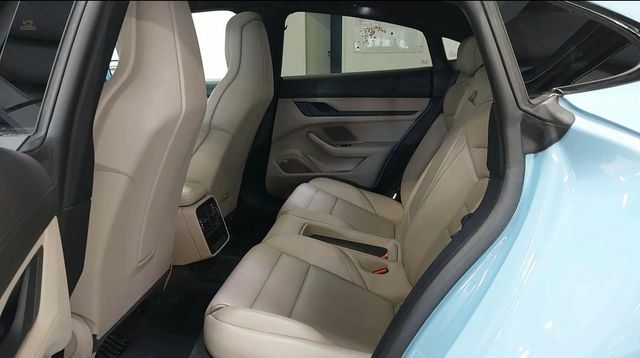 Thumbnail von Porsche Taycan 4S Plus Performance Pano Matrix Pano BOSE