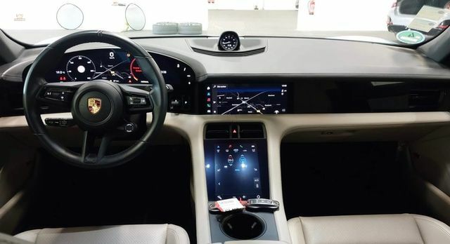 Thumbnail von Porsche Taycan 4S Plus Performance Pano Matrix Pano BOSE