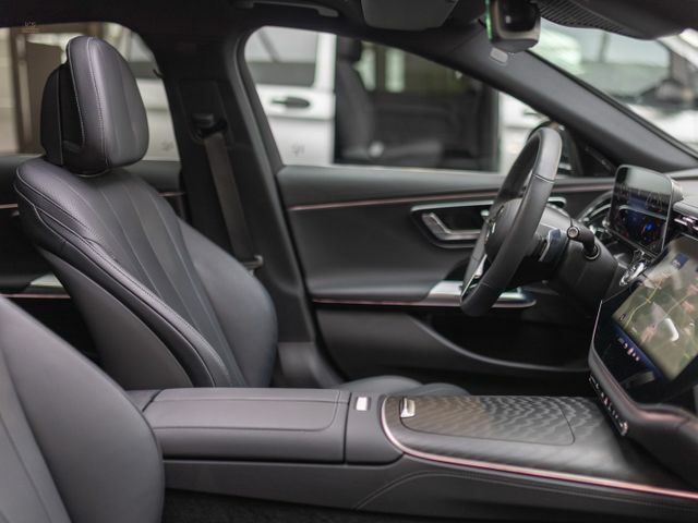 Thumbnail von Mercedes-Benz E 450 4M Advanced+,Pano,DigiLi,360°,Distr,Sklima
