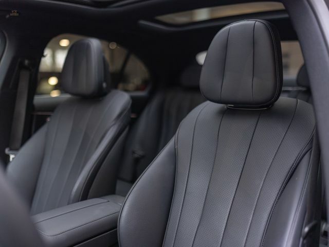 Thumbnail von Mercedes-Benz E 450 4M Advanced+,Pano,DigiLi,360°,Distr,Sklima