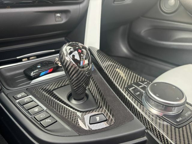 Thumbnail von BMW M4 Cabrio SanMarinoblau Carbon M-Performance