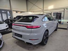 Thumbnail von Porsche Cayenne Turbo /2ª mano/PDLS+/Bose/360/Pano/*878€