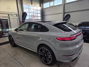 Thumbnail von Porsche Cayenne Turbo /2ª mano/PDLS+/Bose/360/Pano/*878€
