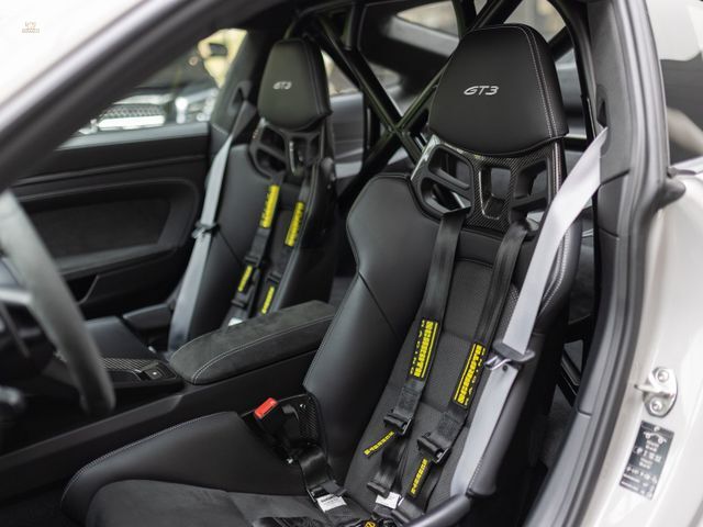 Thumbnail von Porsche 992 GT3 in chalk, full bucket seats, carbon, lift