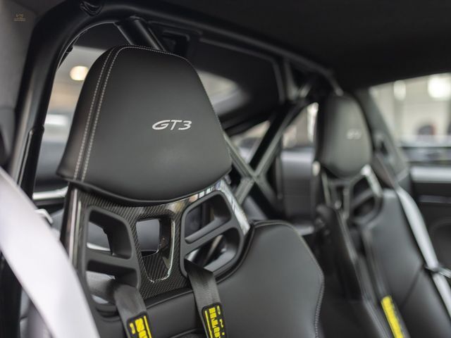 Thumbnail von Porsche 992 GT3 in chalk, full bucket seats, carbon, lift