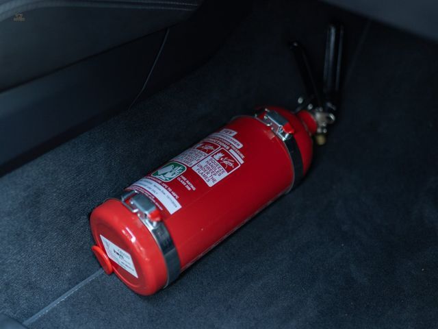 Thumbnail von Porsche 992 GT3 in chalk, full bucket seats, carbon, lift