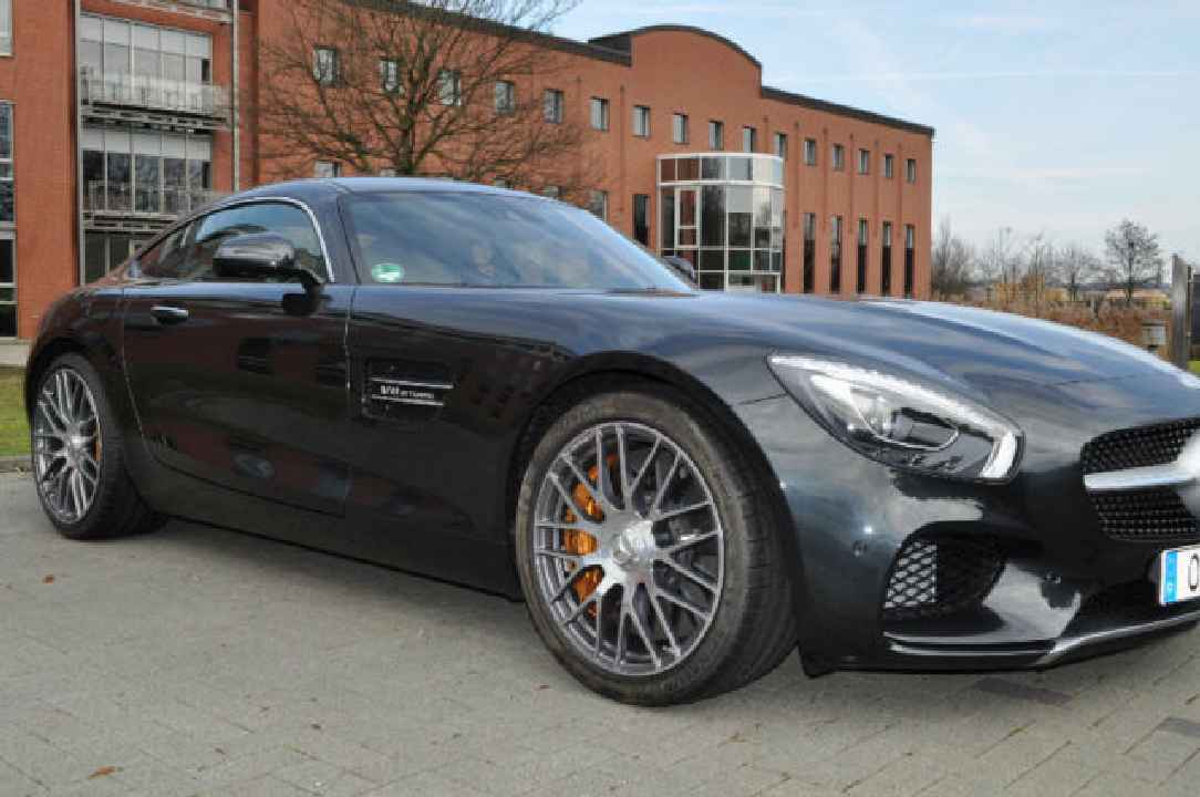 Mercedes-Benz AMG GT S AMG Speedshift 7G-DCT