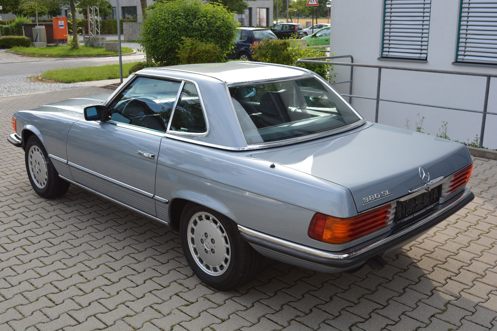 Thumbnail von Mercedes Benz SL 380 / W107 -  NEW Condition