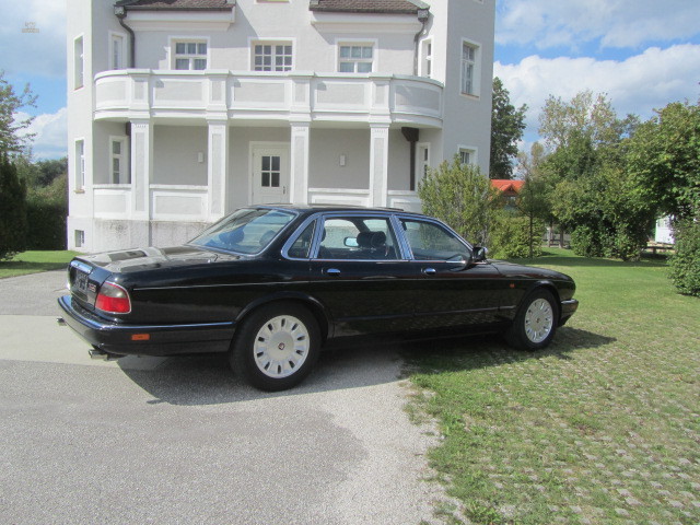 Thumbnail von Daimler Double SIX