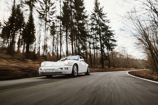 Porsche 911 Carrera 2