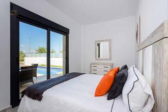 Thumbnail von ***Großzügige 4-Zimmer-Einfamilienhäuser in modernem Design mit Privatpool***