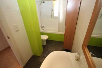 Thumbnail von ***Stadthaus in ausgezeichneter Lage, 3 Schlafzimmer, 2 Badezimmer, große Küche, Innenhof, Parkplatz etc.***