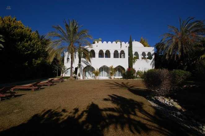 Luxus-Villa in Guadalmina Baja R2111996 