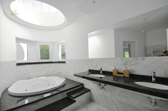 Thumbnail von Luxus-Villa in Nueva Andalucia R2764808