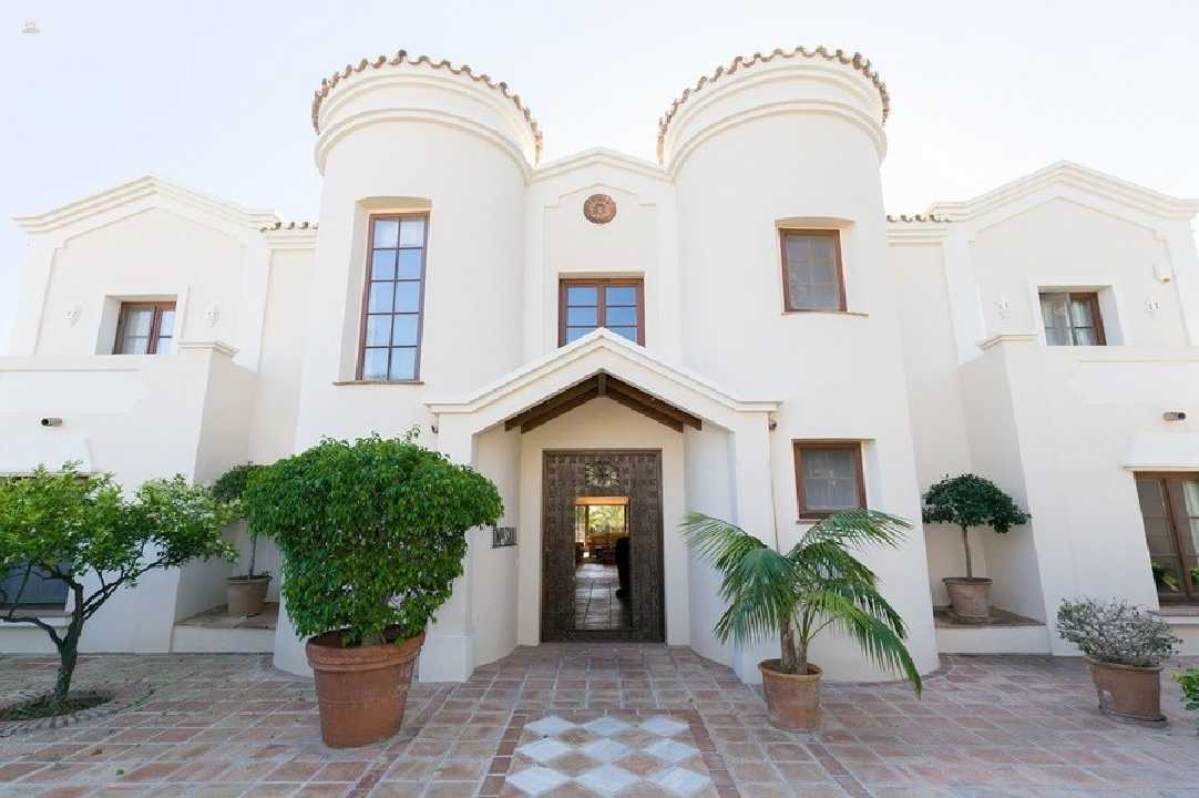 Luxus-Villa in Las Chapas R2662967 