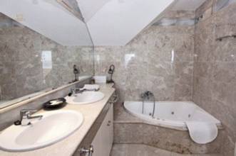 Thumbnail von Luxus-Villa in Rio Real R2680922