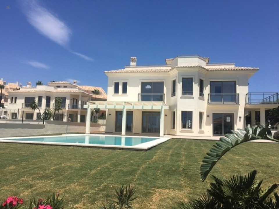 Luxus-Villa in Elviria R2513816 