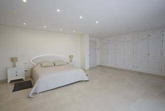 Thumbnail von Luxus-Villa in Estepona R2740463