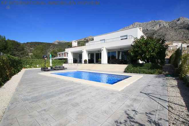 ***Moderne Villa in Altea***