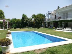 Thumbnail von Luxus-Villa in El Paraiso JRP138S