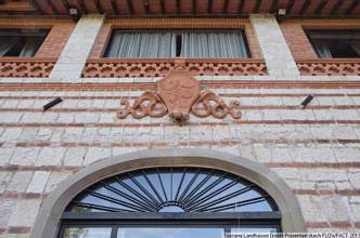 Thumbnail von ehrwürdiges Anwesen mit Villa, Landhaus und weiteren Nebengebäuden