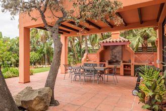 Thumbnail von Luxus-Villa in Altos de Los Monteros R2389370