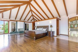 Thumbnail von Luxus-Villa in Sierra Blanca R2674664