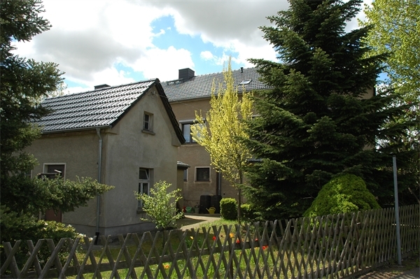 Großes EFH, gegenwärtig als ZFH genutzt, wird verkauft