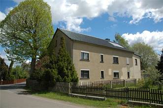 Thumbnail von Großes EFH, gegenwärtig als ZFH genutzt, wird verkauft